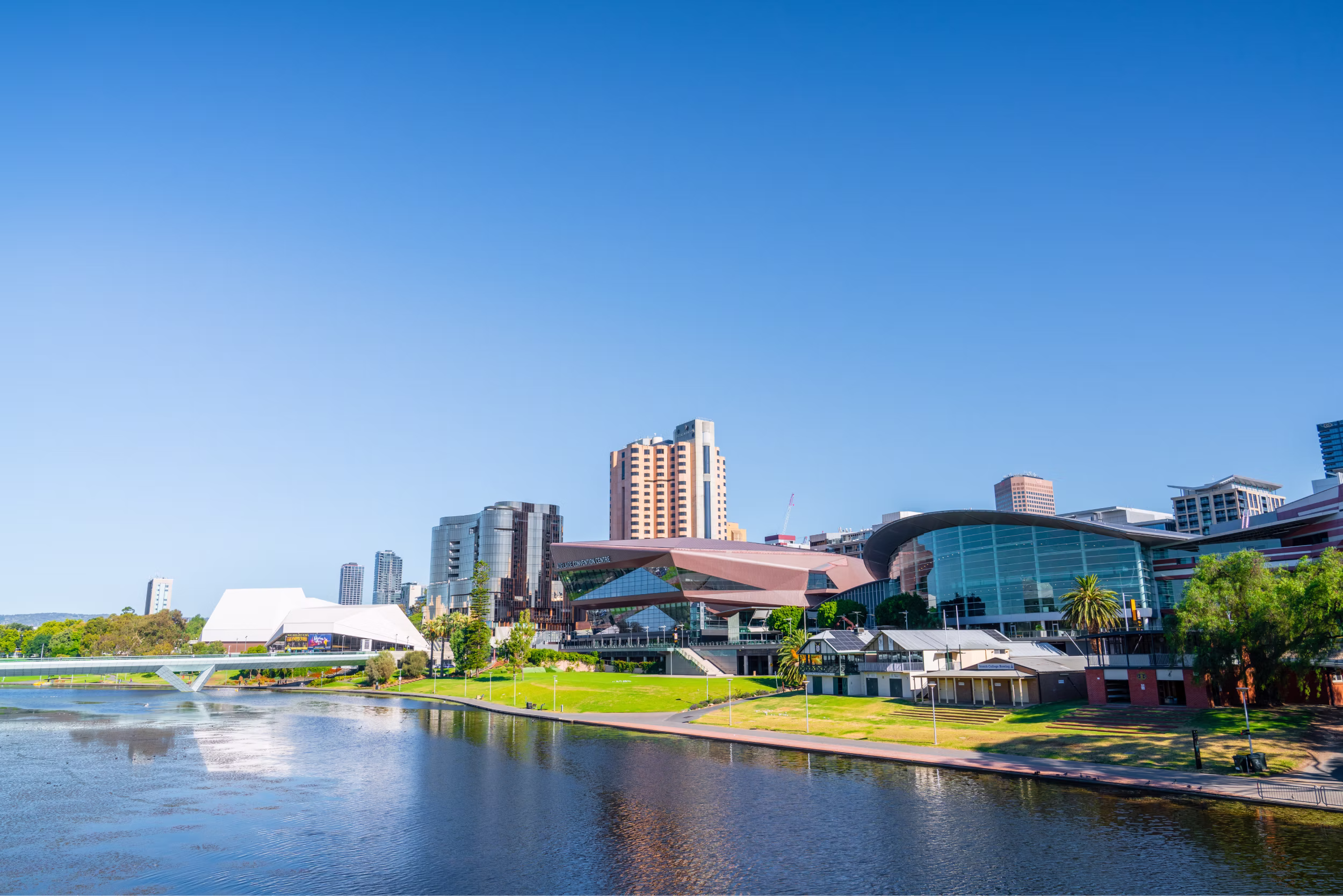 Río Torrens y horizonte de Adelaida